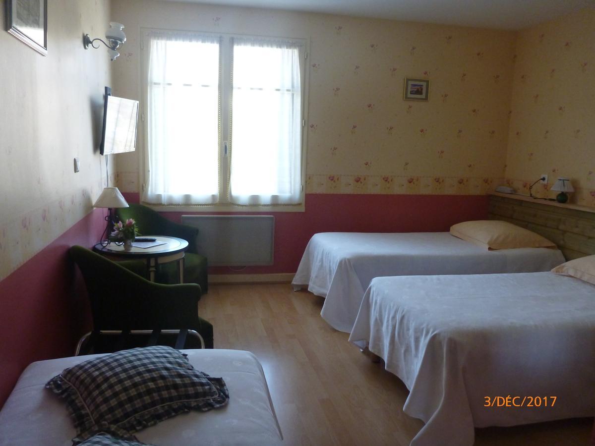 Logis Hotel Les Tilleuls Saint-Cirgues-de-Jordanne Eksteriør bilde